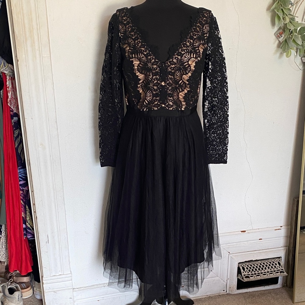 City Chic Elegant Black Lace Evening Dress Size 14/XS NWT